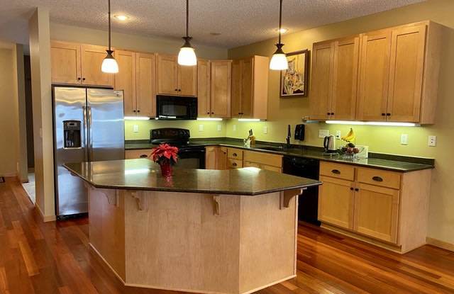 2219 Baneberry Way W Gallery 3