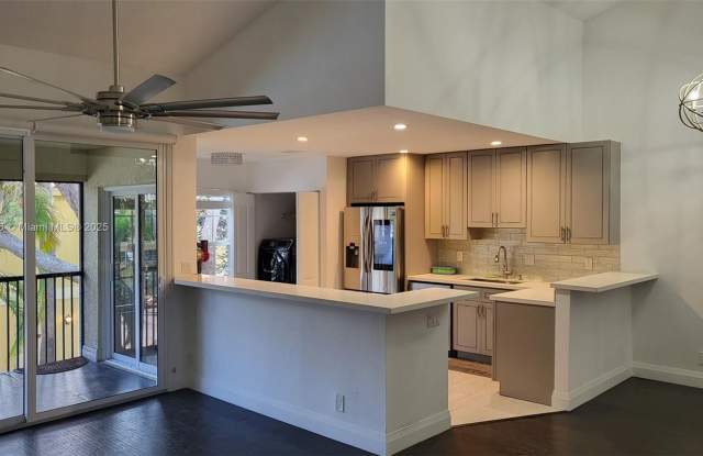 2121 S Ocean Blvd - 2121 South Ocean Boulevard, Lauderdale-by-the-Sea, FL 33062