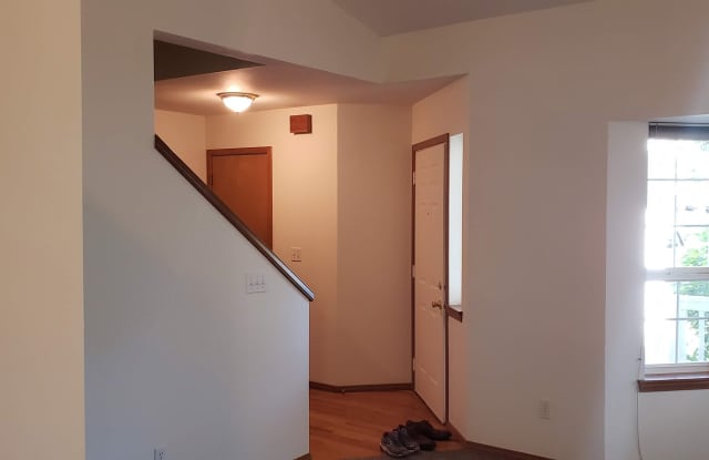 17146 Cottonwood Lane Southeast Gallery 4