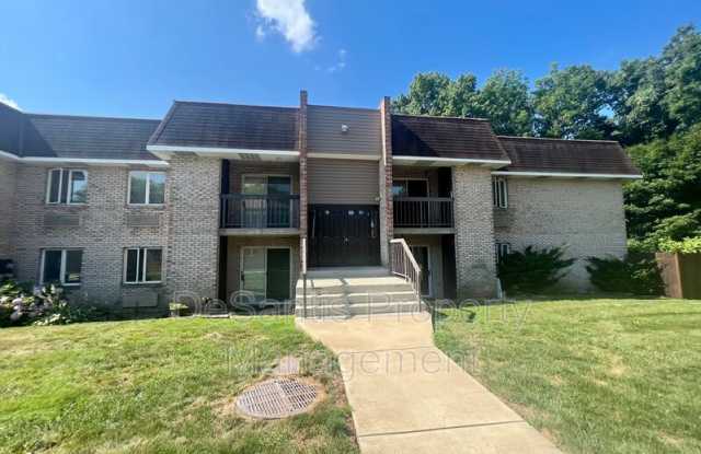 509 Lunar Lane - 509 Lunar Ln, Carnot-Moon, PA 15108