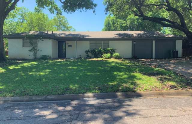7208 Karen Drive - 7208 Karen Drive, North Richland Hills, TX 76180