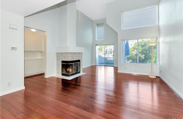 27788 Zircon - 27788 Zincon, Mission Viejo, CA 92691