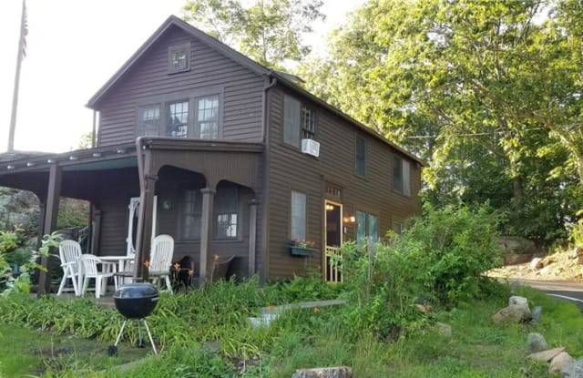 1 Parker Memorial Drive - 1 Parker Memorial Dr, Branford Center, CT 06405