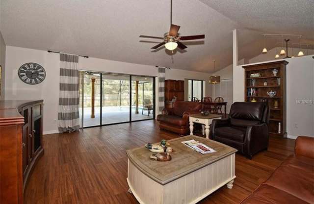 1556 South Lyons Court Gallery 3