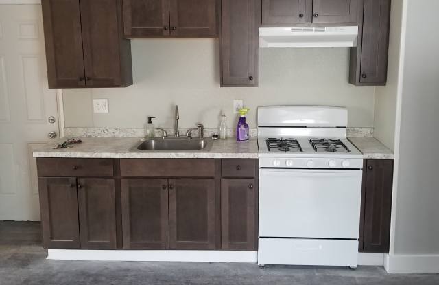 35 Linden Street-Apt#3 East Gallery 3