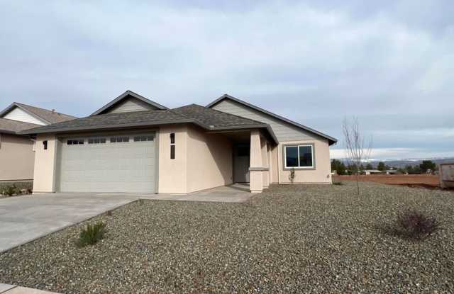 HOUSE: THE VINEYARDS AT COTTONWOOD, NEWER 2023-BUILD LUXURY HOME photos photos