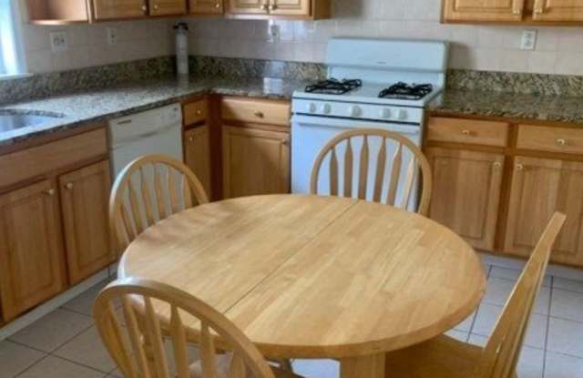 129 Sayre Street photos photos