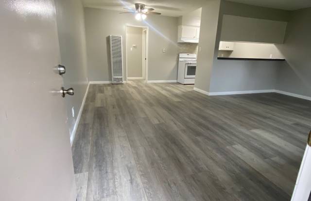 1275 N San Gabriel Ave photos photos