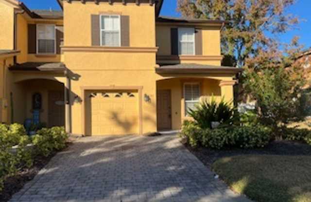 SUPER LOCATION FOR THIS 2 story 3 bdrm TOWNHOUSE!! - 1261 Long Oak Way, Sanford, FL 32771
