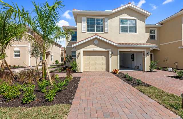 Brand New-Annual rental unfurnished Townhouse !! photos photos