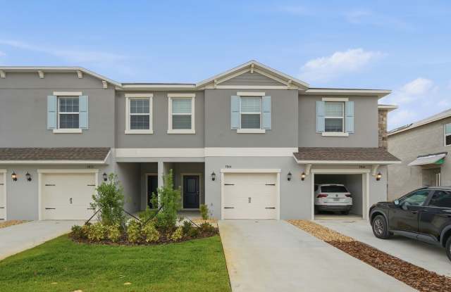 BRAND NEW TOWNHOME 3/2.5 photos photos
