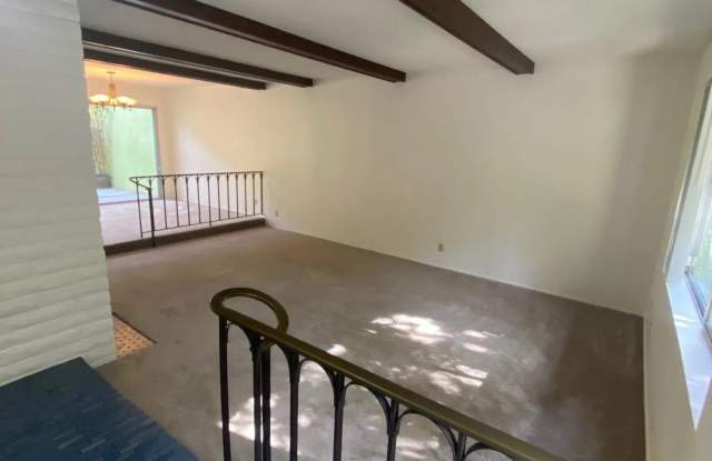 4319 Collwood Lane Gallery 2