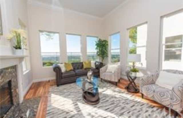 2061 S Mangrum Court Gallery 3