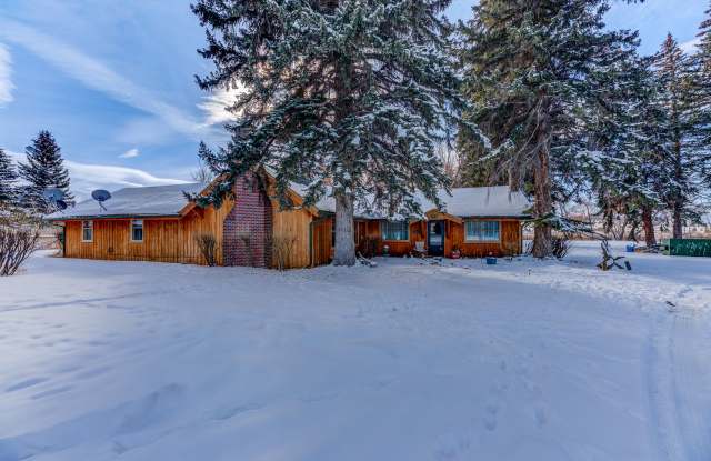 Large 4 bed, 2 bath single level house located minutes from Butte on 4 acres photos photos