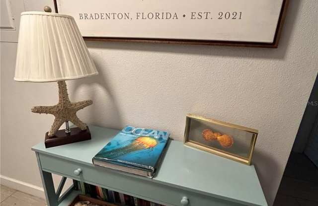 6301 MANATEE Avenue W Gallery 2