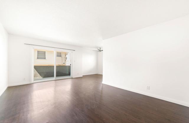 2025 S. Shenandoah Gallery 3