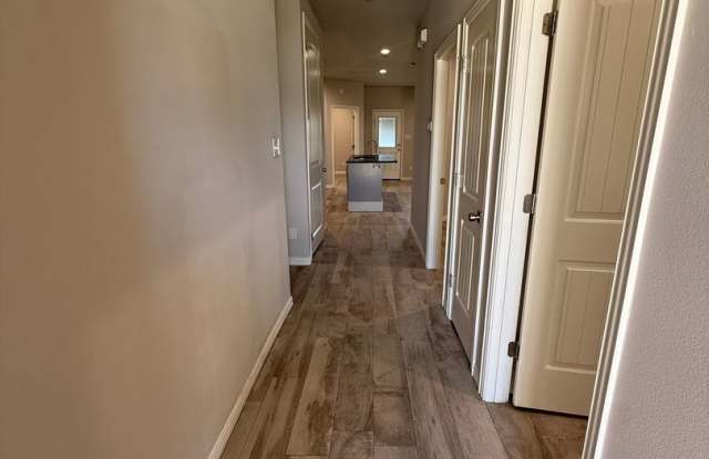 1812 Brookhaven Dr. Gallery 3