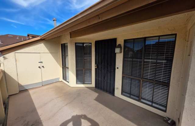 Beautiful Upgraded "Westside" Condo! photos photos