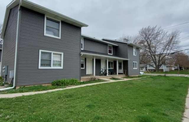 991 7th Street - B - 991 7th Street, Menasha, WI 54952