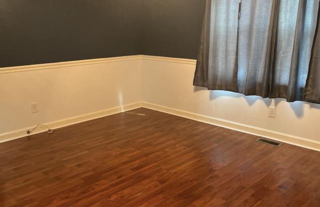 3810 Bluff Road Gallery 4