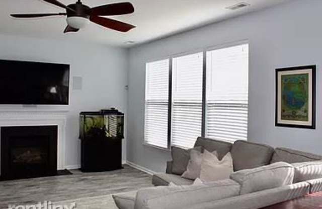511 Gillcreek Ct Gallery 3