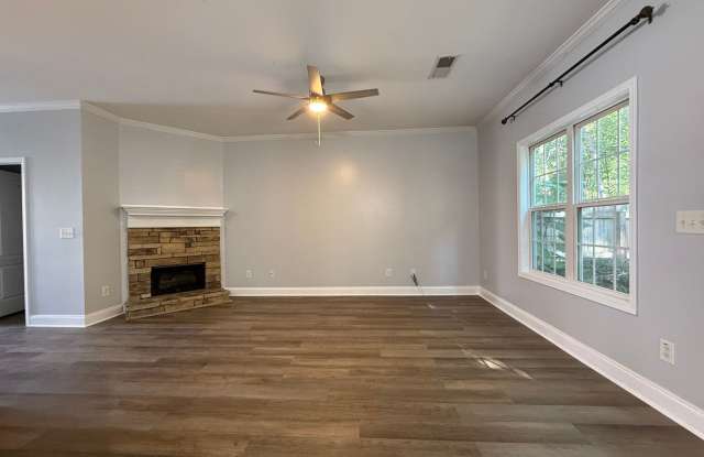 Townehome in Acworth Gallery 4