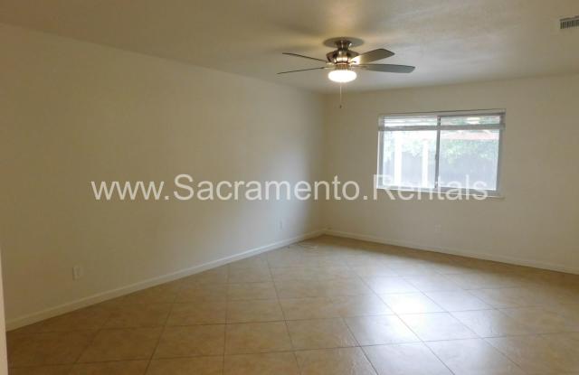 Updated 4bd/2ba Home near Cosumnes River College Gallery 3