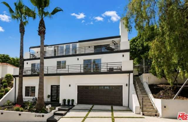 21490 Arcos Dr Gallery 1