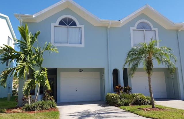653 Garland Cir - 653 Garland Circle, Indian Rocks Beach, FL 33785