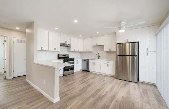 450 Manhattan Ave photos photos