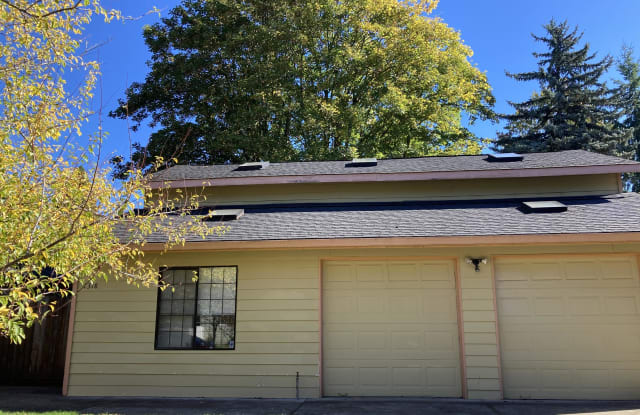 1318 Southeast 163rd Avenue - 1318 Southeast 163rd Avenue, Portland, OR 97233