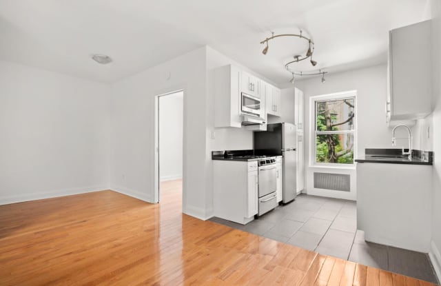 209 East 60th Street - 209 E 60th St, New York City, NY 10065