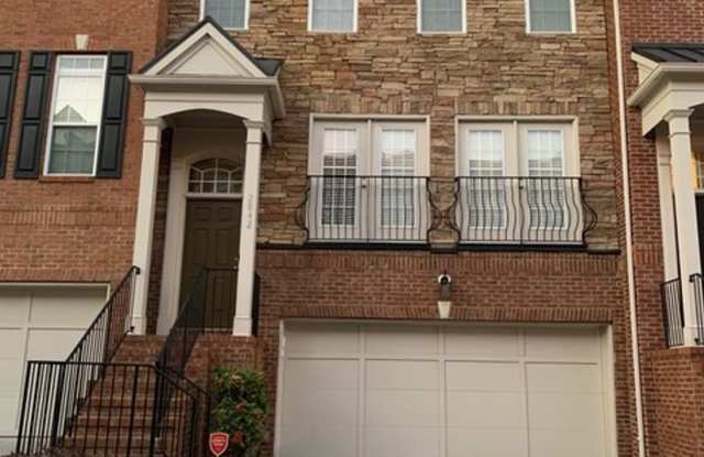 Beautiful Townhome Available in Vinings Overlook! photos photos