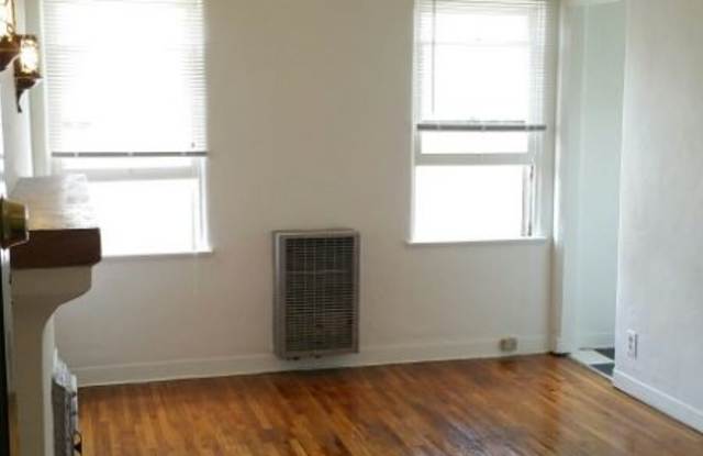 455 N. Genesee Avenue 203 Gallery 3