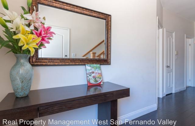 2615 Vanderbilt Ln #C Gallery 2