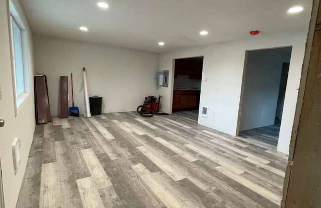 1 Bedroom, 1 bath lower basement apartment! - 1190 North Mountain View Road, Latah County, ID 83843