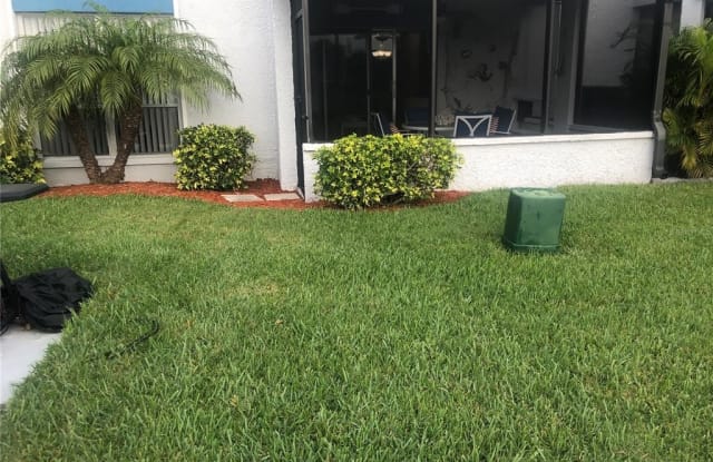 329 MEDALLION BOULEVARD - 329 Medallion Boulevard, Madeira Beach, FL 33708