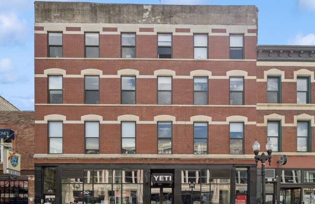 1572 N Milwaukee Avenue photos photos