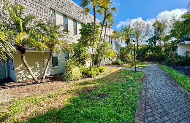 718 Lyndhurst St Unit 903 - 718 Lyndhurst Street, Dunedin, FL 34698