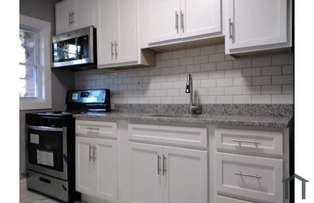 999 North Hill Road photos photos