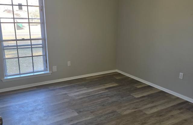 13101 Dedeaux Road photos photos