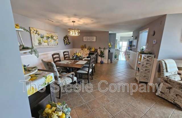 1021 W Main St photos photos
