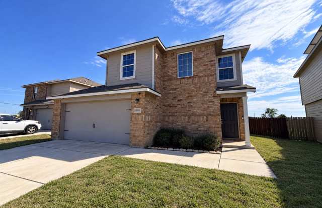 Beautifully Remodeled Home – Move-In Ready! Located in the desirable Preserve at Medina River community!! Gallery 1
