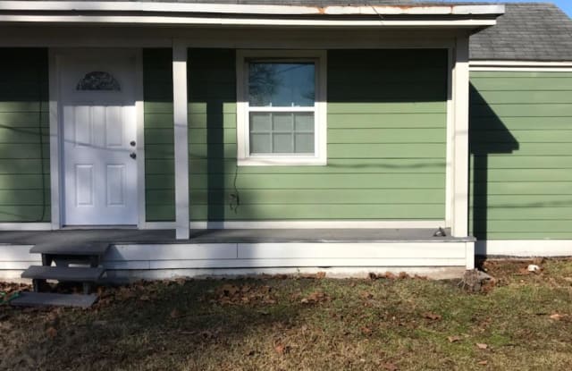 512 E Lobit - 1 - 512 E Lobit St, Baytown, TX 77520
