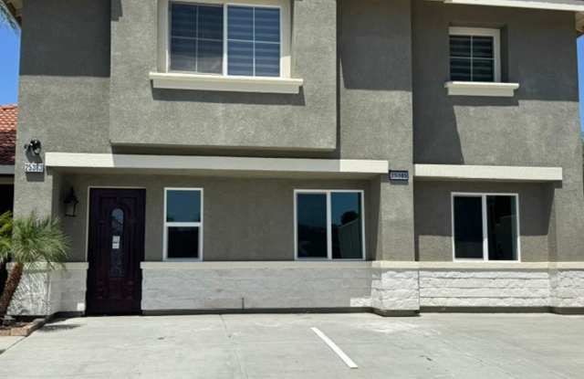 Charming 2 bedroom home for rent in Homeland photos photos