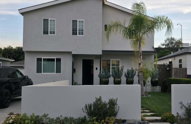 15216 Morrison St photos photos