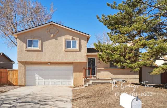 INVITING 3BD HOME w/ SPACIOUS LAYOUT  CHARM - Security Deposit Waiver Available photos photos