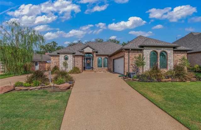 4419 Woodland Ridge Drive Gallery 1