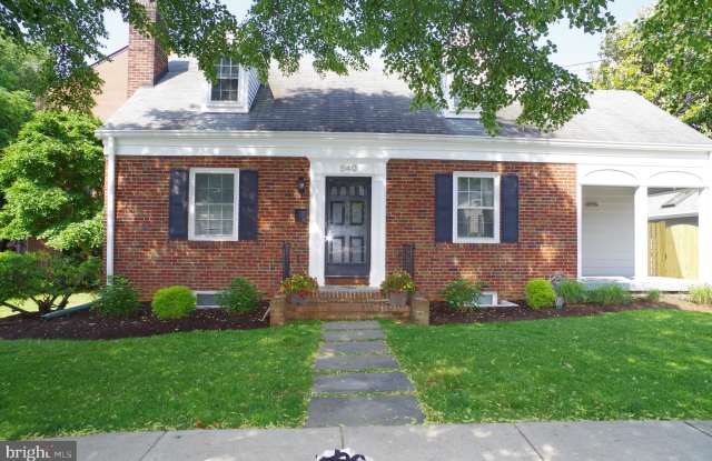 840 S WAYNE STREET - 840 South Wayne Street, Arlington, VA 22204