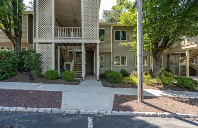 13 Augusta Dr - 13 Augusta Drive, Hunterdon County, NJ 08801